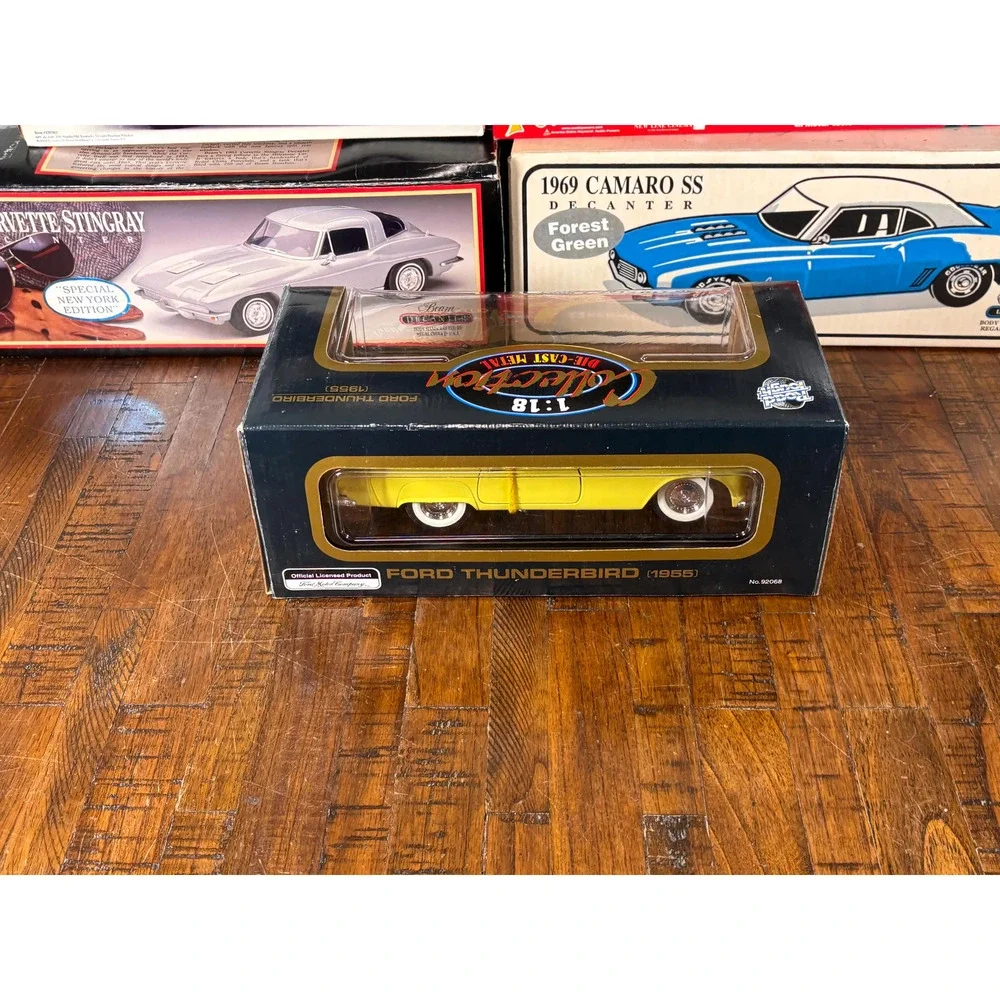 Road Tough 1955 Ford Thunderbird Convertible Yellow 1/18 Scale Diecast Car
